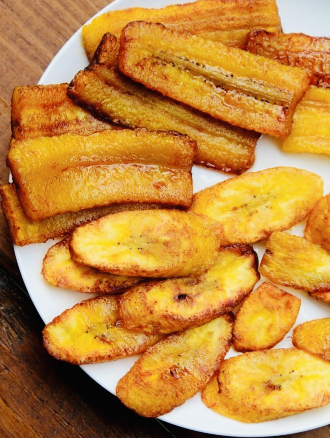 Golden fried sweet plantains, close up
